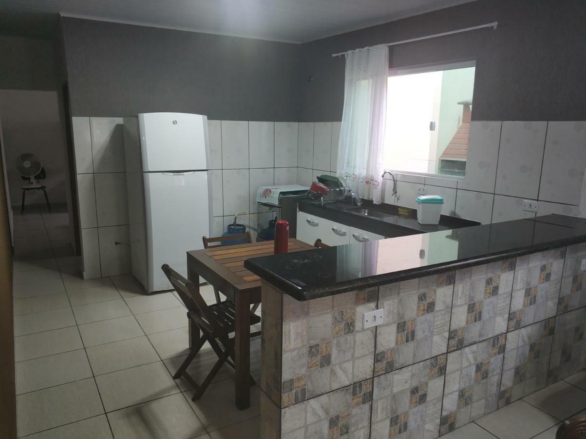 Casa Terrea 5 Min Do Centro,linda Vista, Proximo A Tudo. Holiday home