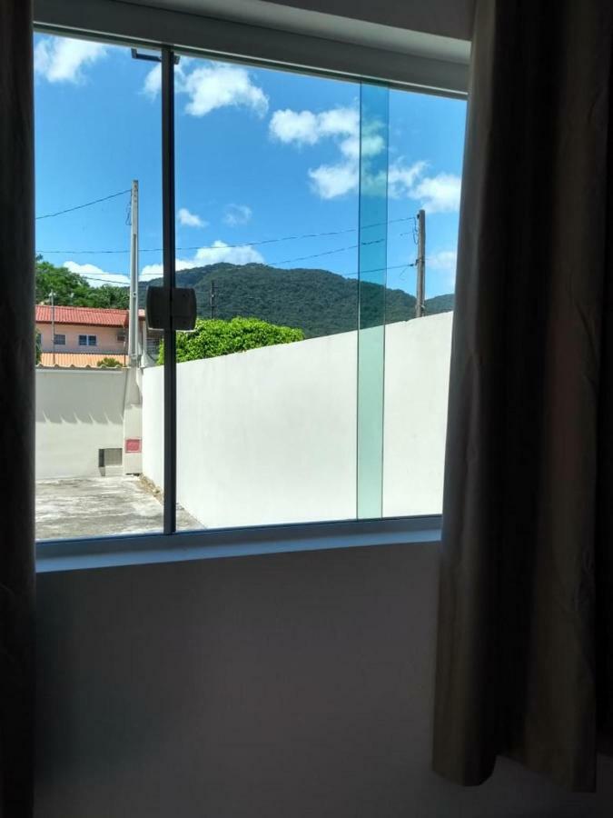 Casa Terrea 5 Min Do Centro,linda Vista, Proximo A Tudo. Peruibe